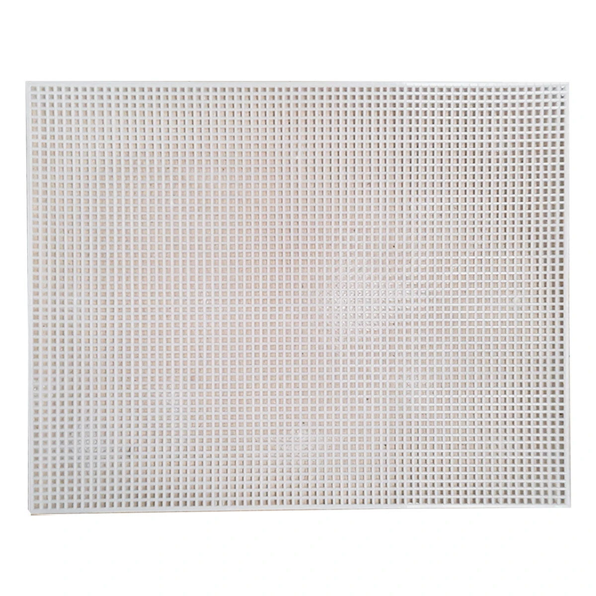 MALLA DE PLASTICO RECTANGULAR.